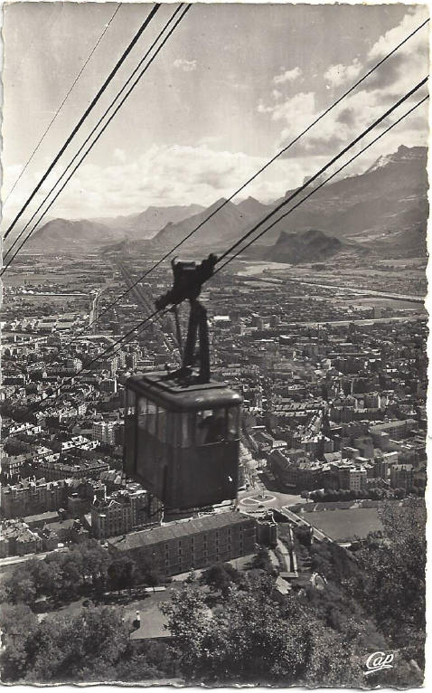 Maxence_Raoux's tweet photo. Vue sur #grenoble en 1959 depuis la bastille http://t.co/qDhPcJ2zFL