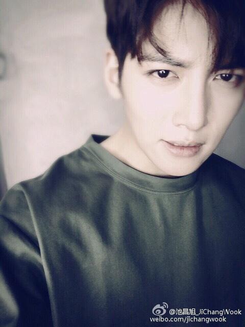 melmelmel96_'s tweet photo. [Translation] :
1.Long time no see, studio 
2. #theweatheris #really #good #niceweather #spring 
#JiChangWook #지창욱 http://t.co/MT6RJ1ViHo