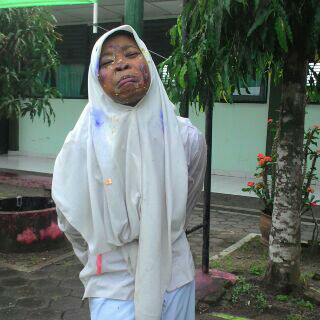 ajengwidya1_'s tweet photo. @mawarmaimunah @DayangAmel @anggar_bayu @barymustaqim98 @hbryaan http://t.co/IhTSiS2RLd