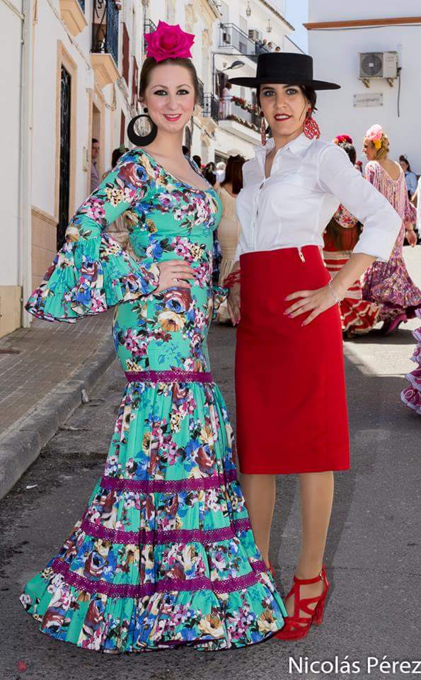 MariaPuentes__'s tweet photo. Olee tu morenaza @AlbaMoronRubio en el patrón te espero! :) http://t.co/kA1dDfcU7P