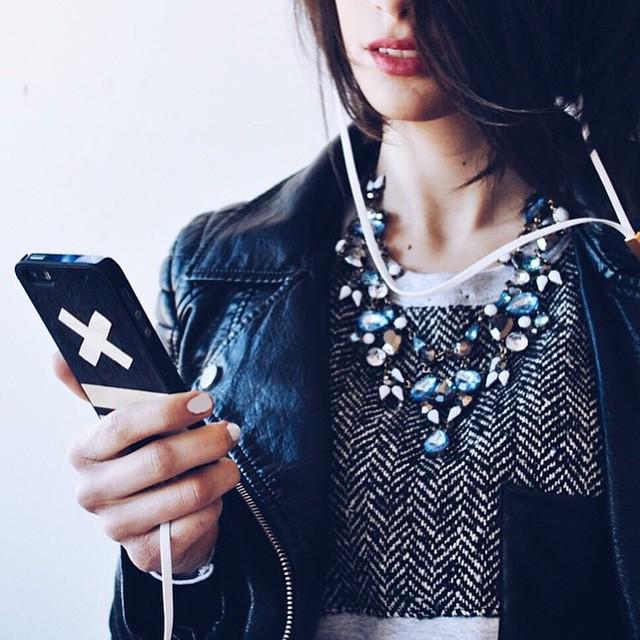 RecreateShop's tweet photo. The beautiful Federica Cola with our stuff!! #fashionblogger #recreate #realwood #iphone #cool #idea #cover #SKULL http://t.co/2b9ri50JbK