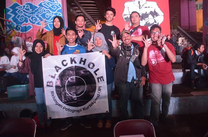 Salam lubang jarum! <a href="/official_KLJI/">KLJIndonesia</a> <a href="/PinholeBDG/">PinholeBDG</a>