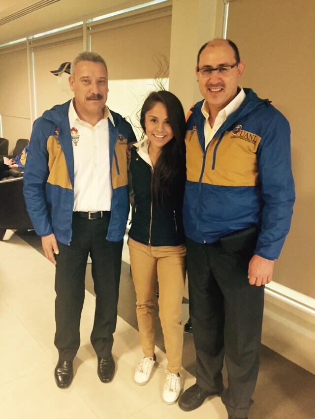 JulioGuedea's tweet photo. Es un orgullo contar con deportistas tan destacados como @paolongoria en la #Universiada2015 http://t.co/bXeYAREpCZ