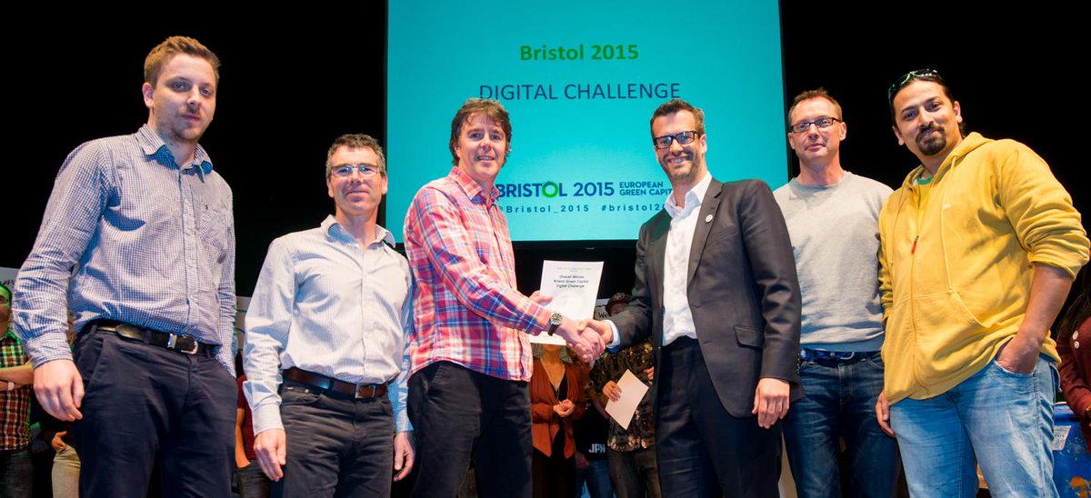 carlcod_es's tweet photo. The prizegiving :) Pretty cool moment for all the @crocodileapp team - w/ @marcusbrig - #Greentech2015 http://t.co/ID4HquahQe