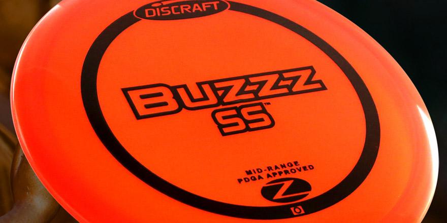 DiscraftDG's tweet photo. Laser straight, buttery anhyzers, forgiving of release errors. It is disc golf enlightenment. Om. #BuzzzSS http://t.co/64DHYyT3sN