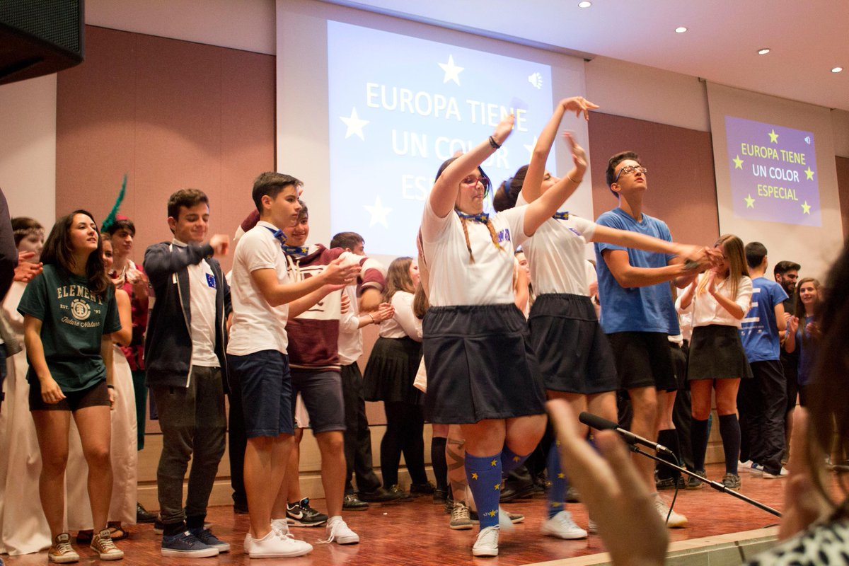 EuropeDirectUS's tweet photo. ¿Quieres ver las fotos de las actuaciones de #JACE2015? Las acabamos de publicar en Facebook: http://t.co/genXmUYeuL http://t.co/yFFWfPUubh