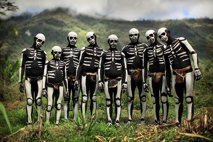 tepunator's tweet photo. #png #simbuprovince #skeletondancers #paradise #tradition #lastfrontier #home http://t.co/TA6JefPgOS