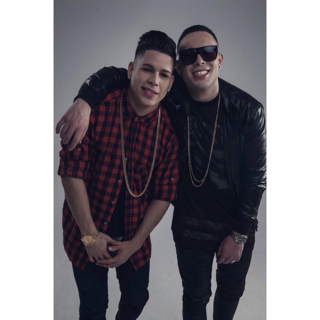 No as escuchado nuestro sencillo? pídelo en la mejor radio de la música urbana @KeBuena_Spain #quedateconmigo