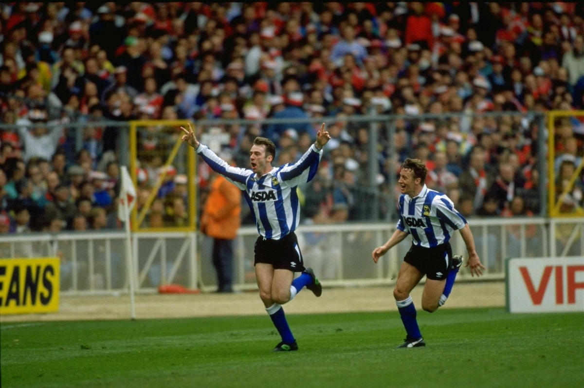 Daily_Owls_Pic's tweet photo. Happy St Sheridan's day one and all. 24 years ago, Wednesday rocked Wembley and brought home the League Cup #SWFC http://t.co/nvzIdZOReL