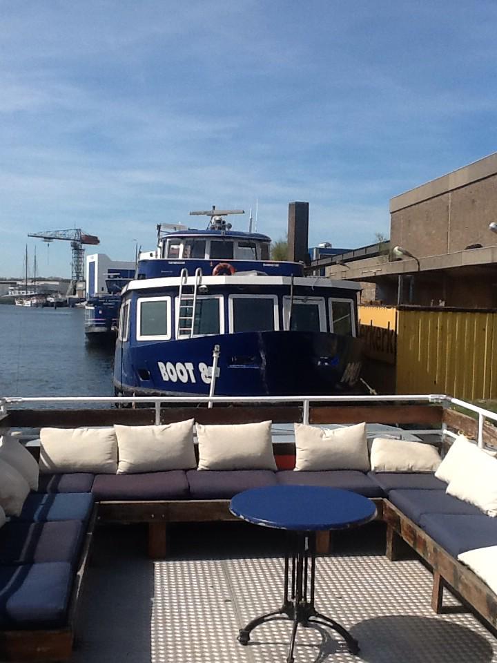 BOOT_10's tweet photo. Weer een mooie middag en avond voor de boeg! Varen is feest! http://t.co/dMjqsNoAjX