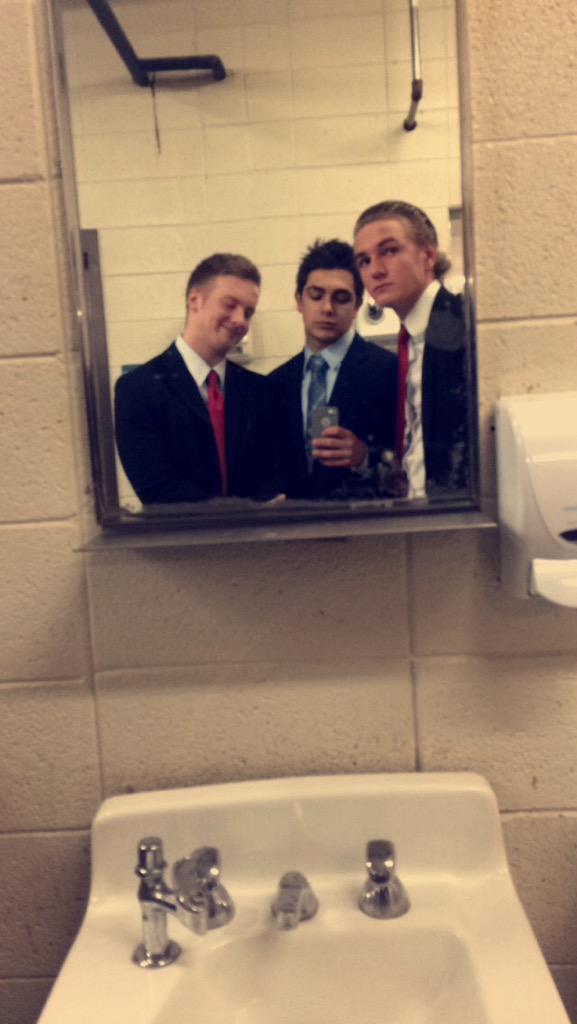 ZachKahn32's tweet image. Happy birthday my fellow stars&amp;amp;stripes member.  Can't wait to reek more havoc 
#KevinO#OFgang
@Jonnycamp13