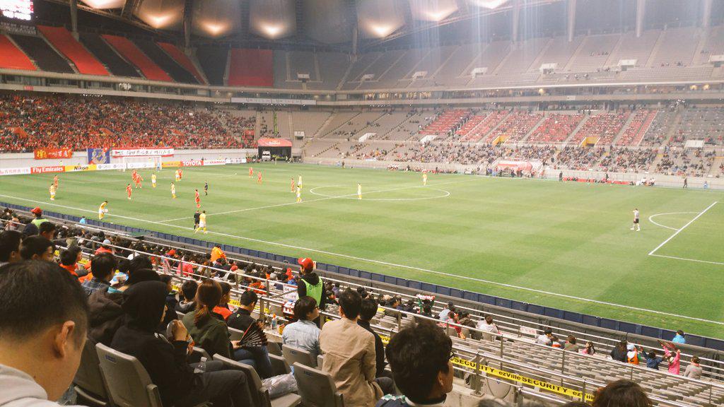 서울fc. 광저우와 한판중
아직은 잘하고 있다 ᆢ