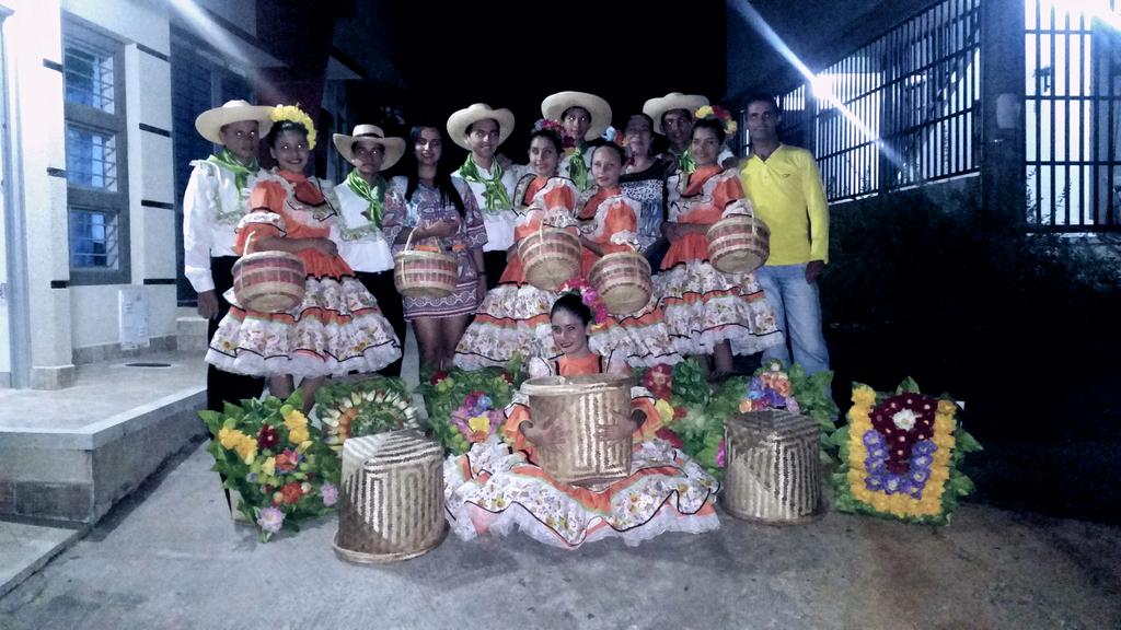 Rudyraro25's tweet photo. Desincentivar el uso de la bolsa plastica, activar practicas historicas  tradicionales el uso del canasto... http://t.co/PVvjfqLEQ1