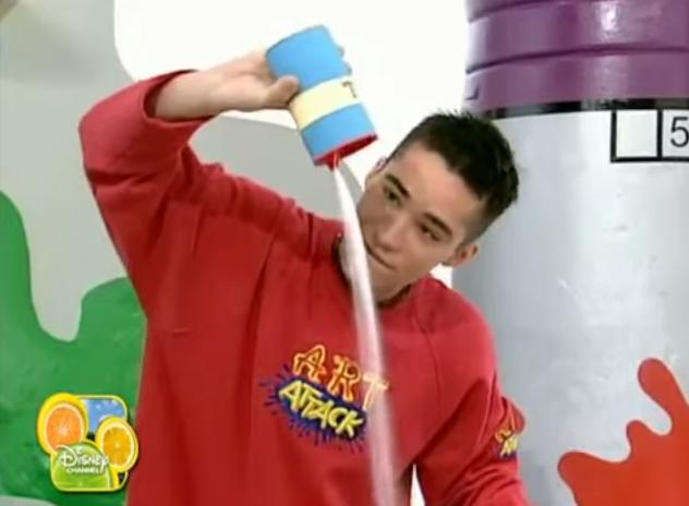 Miss_Retarder's tweet photo. Cuando te sobra la coca http://t.co/8JjhoWg0hl