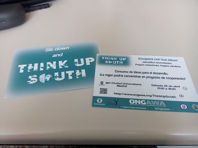 AMardomingo's tweet photo. Got a bunch of these to hand out. Anyone around @telecoupm fancy one? :-P  #ThinkUpSouth http://t.co/6ikq8UCuhD