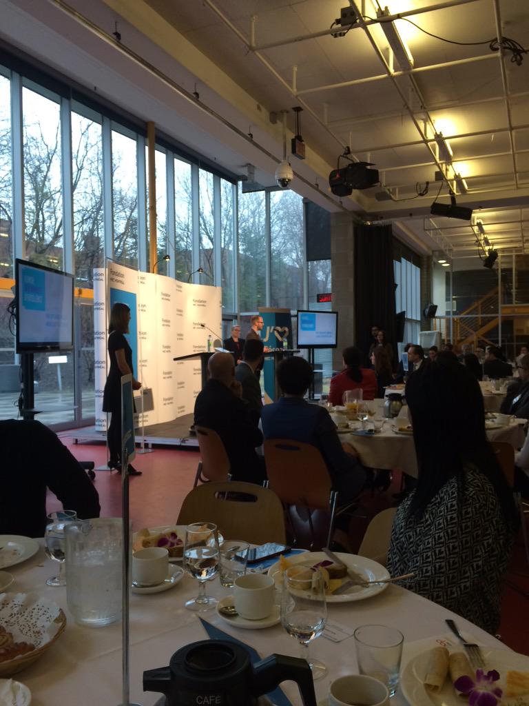 MorganeWi's tweet photo. Super discours d'un diplômé de HEC Montreal. "Vous avez le devoir de l'excellence" http://t.co/Nu9ifnek3Q