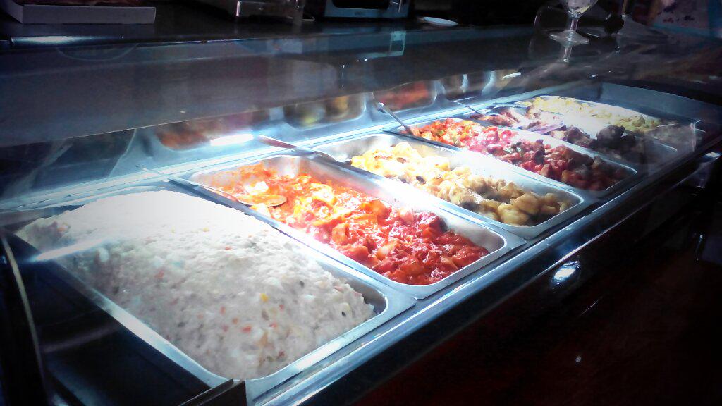 BarTapacubos's tweet photo. Vaya manera de empezar la semana!! #menudavariedad #atodocolor http://t.co/jq2BJQ9QZL