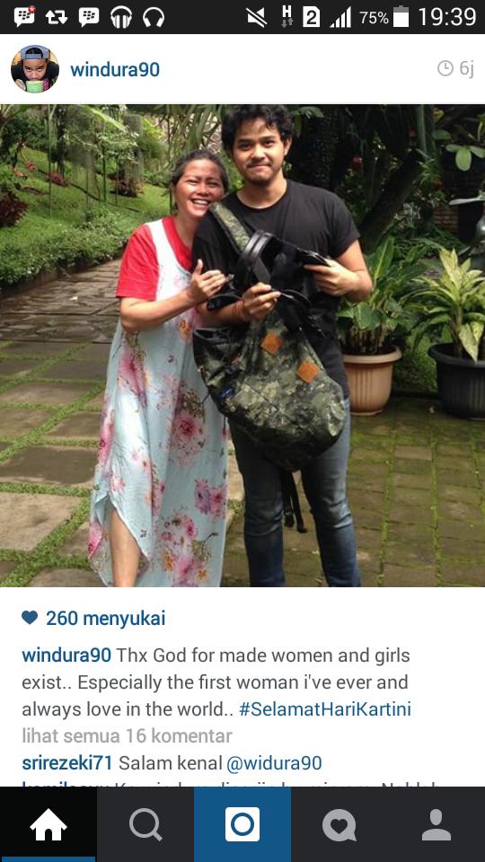 WinduraLampung's tweet photo. SO SWEET WITH MOM WINDURAA AAHHH😛😛😛😘😘😘 @WinduraNuno http://t.co/Hb3hO8P7uv