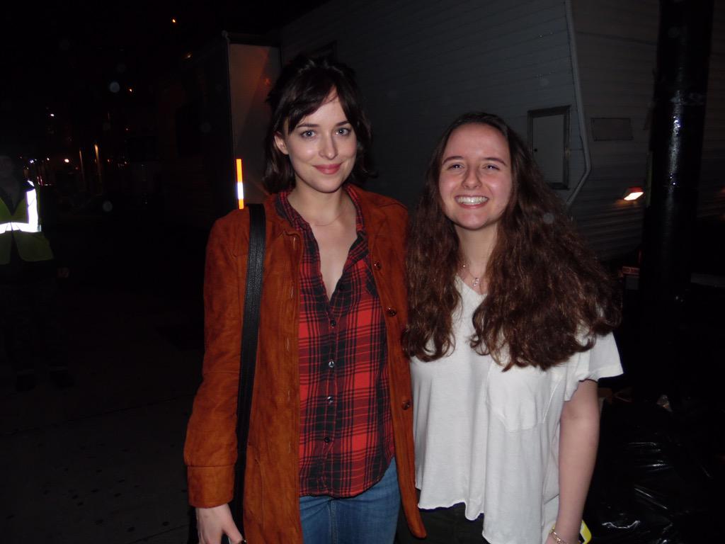 MrsAndMrGrey's tweet photo. New pics of Dakota with fans..She looks so cute, so happy and so flawless my bae♥♥♥♥ http://t.co/Ba4cVqVOYG