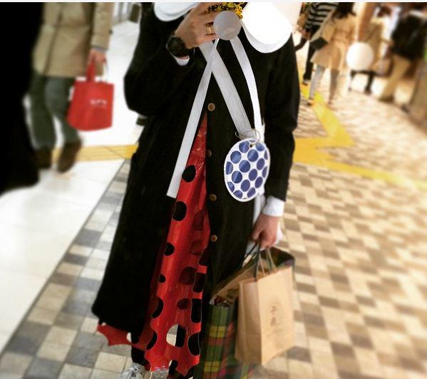 とも Na Twitteri Yaju Mzak マツコの知らない世界で萬田久子さんが大人のファッション コーディネートってテーマで出られてるんです 萬田さんの持って来られてる洋服の中にあのドレスのスカート版が ちゃんと取れなかったですが Http T Co Npjrvc5pcx