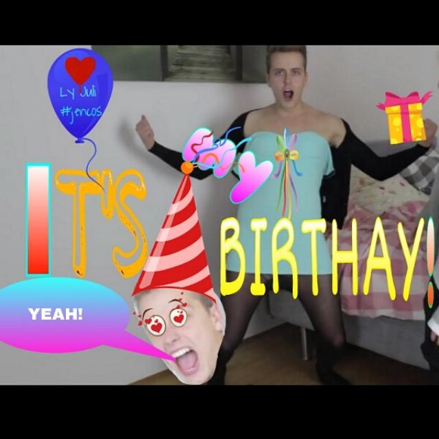 __nn__12's tweet image. Happy pappy birthi darthy birthay @julienco_ !💗😅☺💌 feier schön du junger #knacker😁❤
Ly💜💜💜