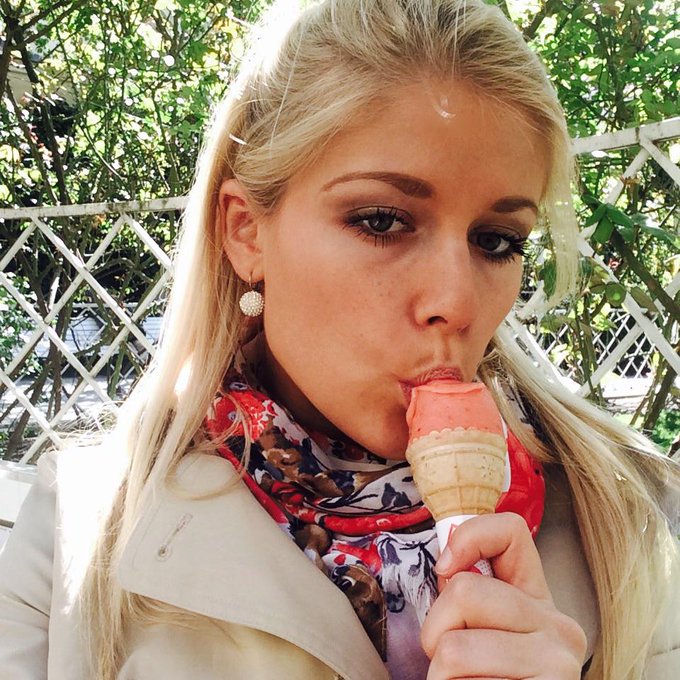 Summer is slowly coming!!! :**** http://t.co/vlw521VnVr