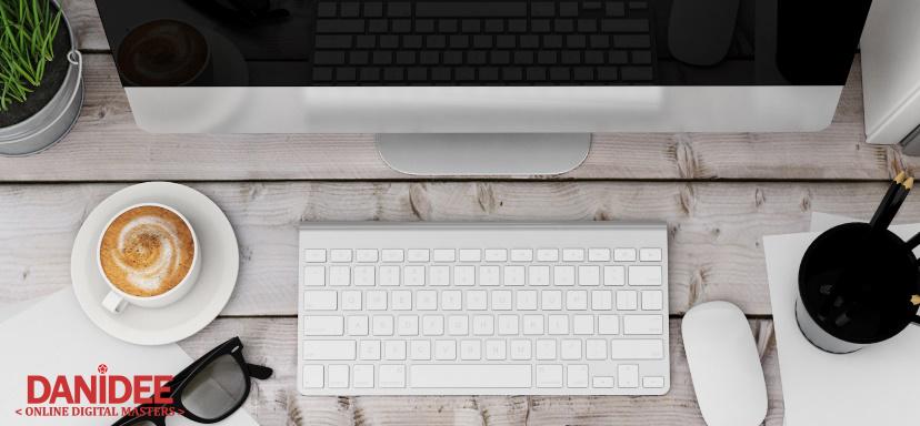 DaniDeeMedia's tweet photo. Starting a #business? Impress the best.... @ http://t.co/eKWnQcW449 #socialmedia #startup http://t.co/CbMu5vWhtC