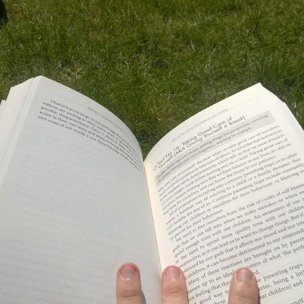 WhatKatySaidUK's tweet photo. I am reading in the garden. A real life book!! #reading #love #sunshine #metime http://t.co/wYPwjLtlQp http://t.co/eYADfMsiZv