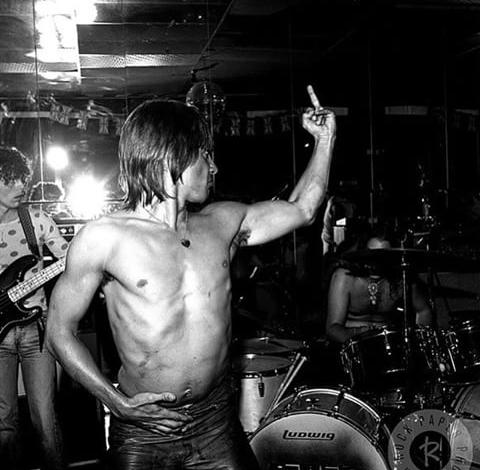 HAPPY BIRTHDAY TO MY BAE THAT IS IGGY POP ILY NEVER CHANGE 