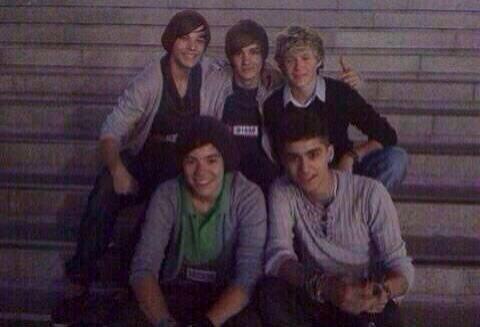 Haruka1dloove's tweet photo. もっとたくさんのDirさんと繋がりたい！💓
RTとか来なかったら静かに消します（笑）

#directionerさんRT
#RTしたDirさん全員フォローする
#1Dいないと無理な人RT 
#一生directionerの人RT http://t.co/O6XcT0OmZL