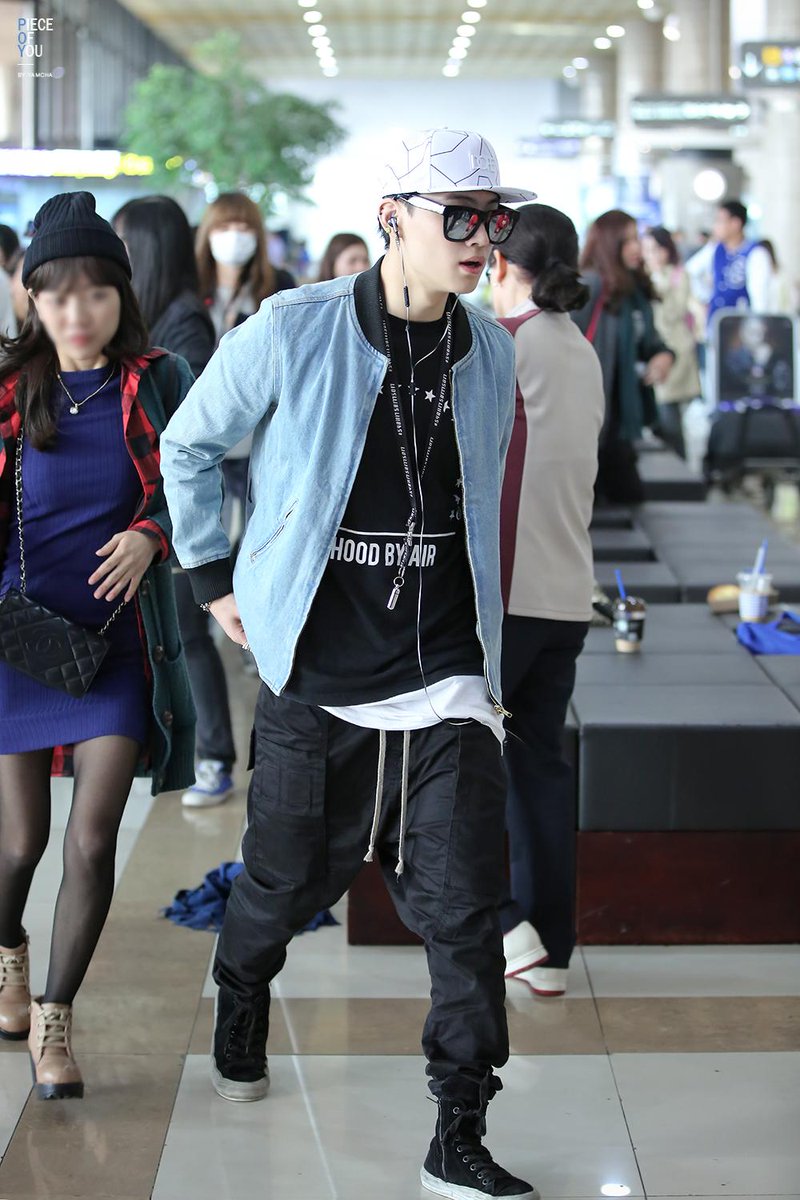 POY140116's tweet photo. [JB] 150421 김포공항 #GOT7 #재범
http://t.co/OjO0jQaJg4 http://t.co/o7zA3ebe92