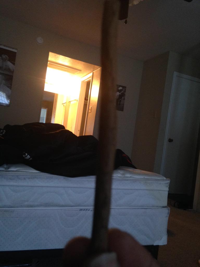 rizzoorizzoo's tweet photo. @KinggHendrickss no back wood this morning but AYE.... http://t.co/UgzrkSrE5l