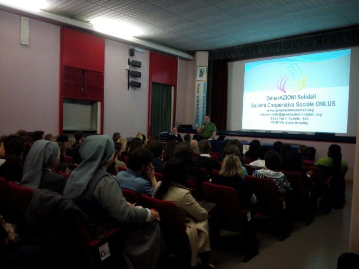 miRI_USI's tweet photo. #news Al via il Corso di Primo Soccorso all'Ist. Rogazionisti #Padova http://t.co/Dh3r4DZVx3