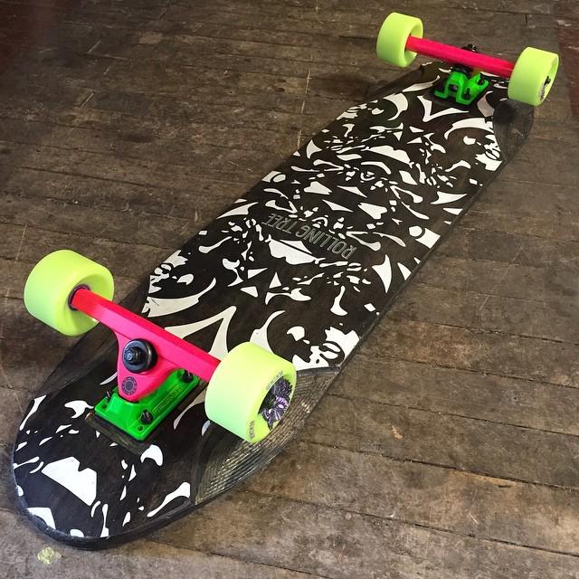 rolltree's tweet photo. Light & Bright #SkateRollingTree http://t.co/Ar8CbkypkT http://t.co/iPTltyISgW