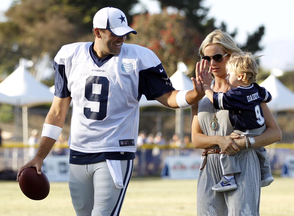 Happy birthday to THE QB Tony Romo! 