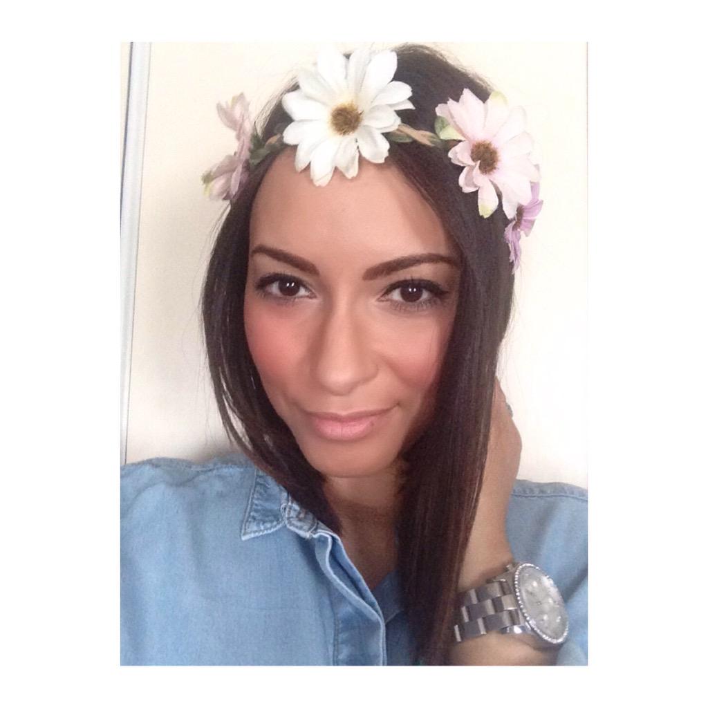 Des bisous les cocos! 💋💋💋🌺