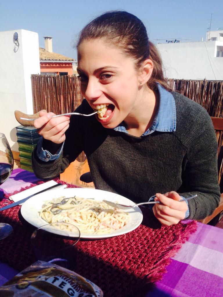 CiaraGC's tweet photo. Probando cocina del mundo desde Mallorca. Era sólo cuestión de tiempo!! http://t.co/Jm9G1yDPNf