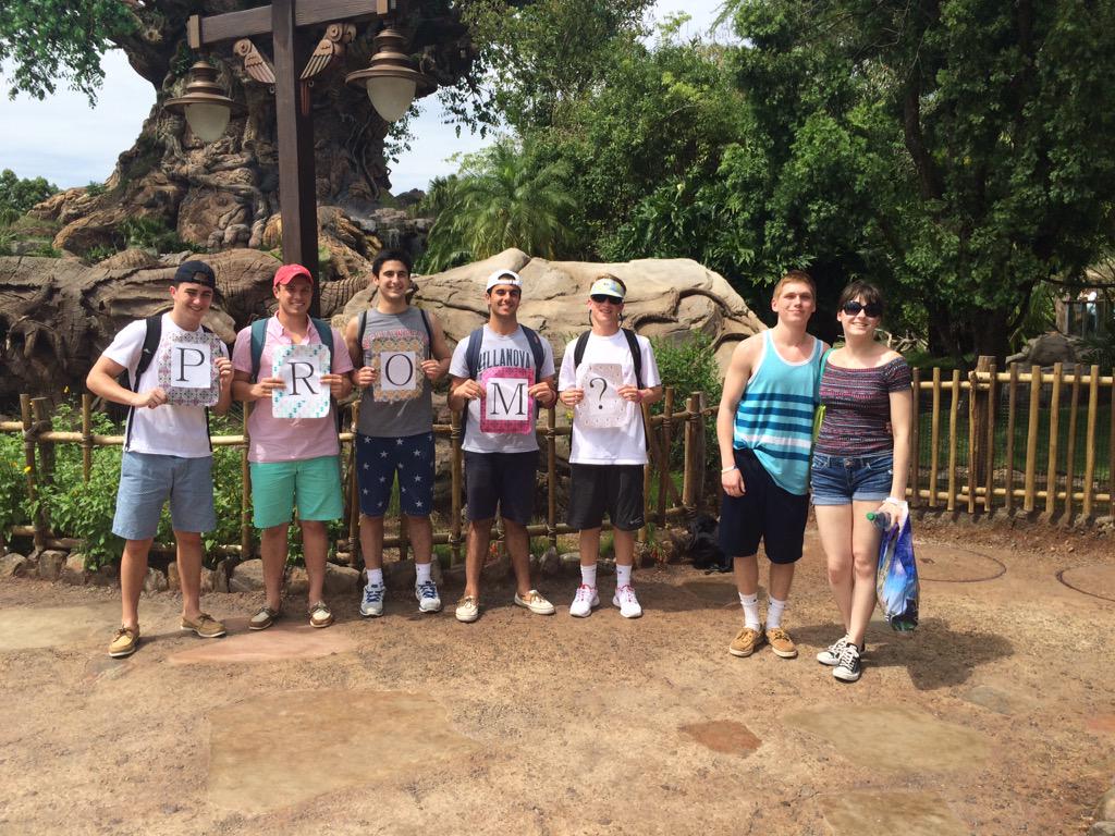 sam_berm's tweet photo. YAY PROM! http://t.co/htseLUtSaT