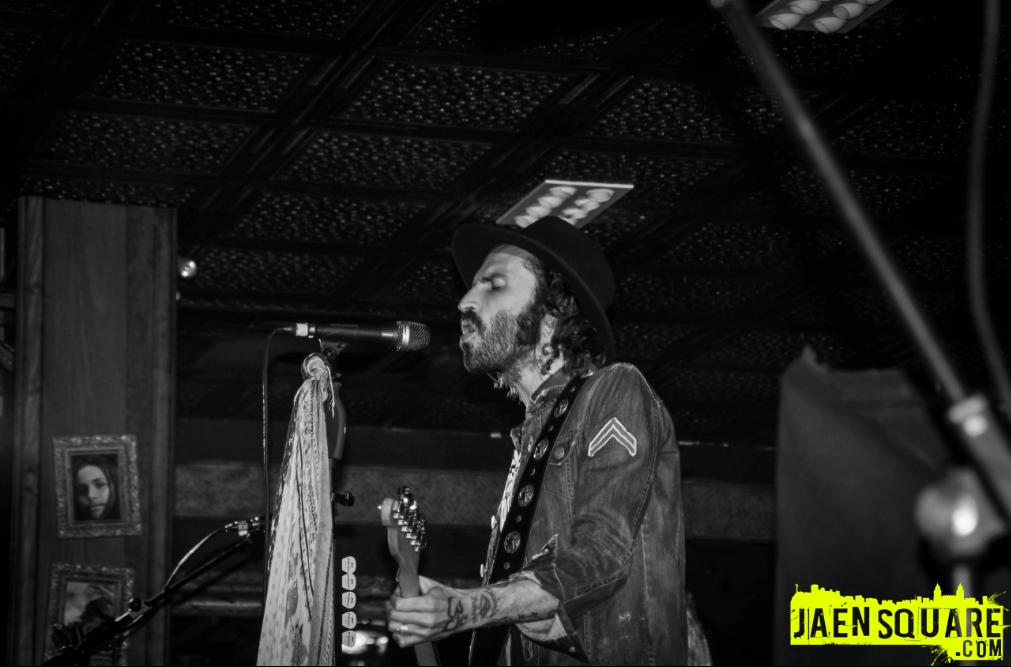 JaenSquare's tweet photo. Fin de gira de @Leiva_Oficial el 22 de Mayo en Jaén, todos los puntos de venta aquí:

http://t.co/WDsV6dQCrP http://t.co/7J5UWBPp6X