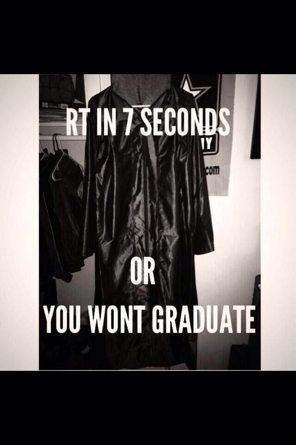 StumblerTop's tweet photo. fuck that I'm graduating 🎓😎 http://t.co/cbYqYI5uVm