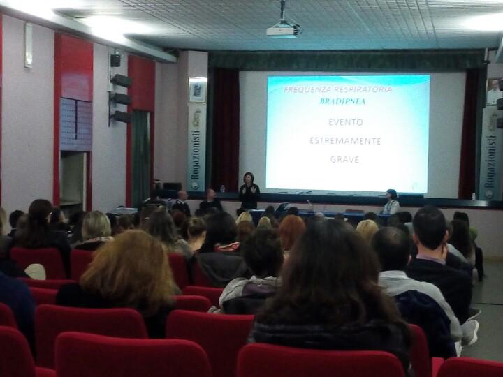 miRI_USI's tweet photo. Primo Soccorso Pediatrico c/o Ist. Rogazionisti #Padova http://t.co/knbgjpITbE