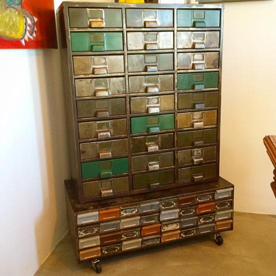jakespetalieri's tweet photo. Industrial upcycle complete #SavFireFlea @SavFireFlea @SavannahNow @SavMag @ConnectSavannah http://t.co/bm1HgsV3fW