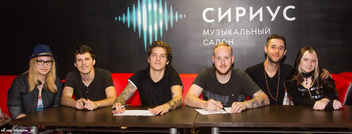 NeilyFox's tweet photo. Thanks for this amazing show!  You are the best, guys. <3 @OLNBand  @OLNFans http://t.co/Io73YOC3UK