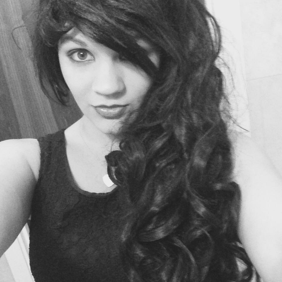 em_rose's tweet photo. #hairchange #wig #lovingblack #lovinglife http://t.co/7qLqInATKh