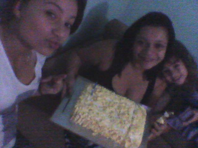 Duuh_Saantoos's tweet photo. #niiiiveer #maaae #faamiilly #amuuuh #paarabeeens #raaaiiinha #tee #amuu @DudaSilvana http://t.co/aRKmHoS8nt