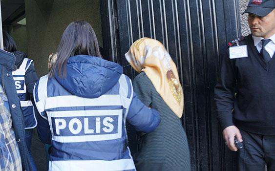 Berkbekir_'s tweet photo. #AdımAdımAKPSS 
KPSS zulmü: 9 aylık hamile kadına da gözaltı 

http://t.co/sB3hrjdr43 http://t.co/ixvXphBUcE
@bkenes @onaytac @JeansBiri