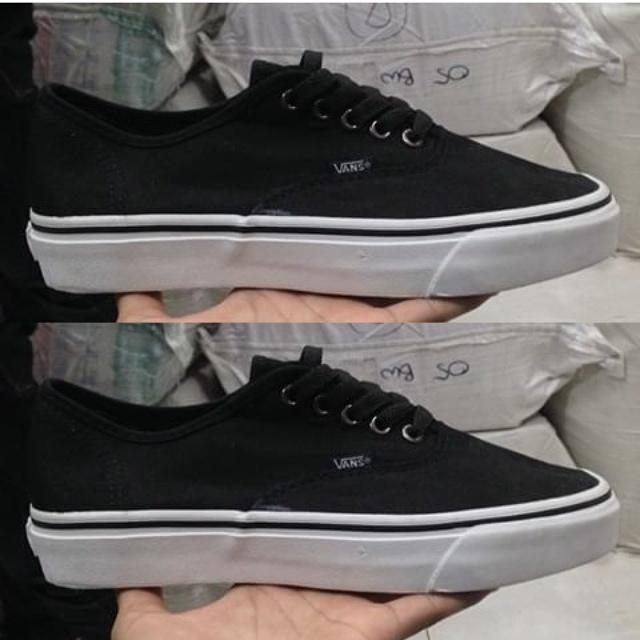 vans authentic black dope