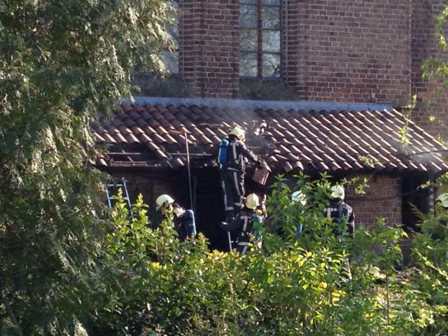 RogierBruines's tweet photo. RT @RogierBruines: Brandweer in aktie Kerkstraat Beek en Donk #mooilaarbeek http://t.co/j0vrKJID6S #beekendonk