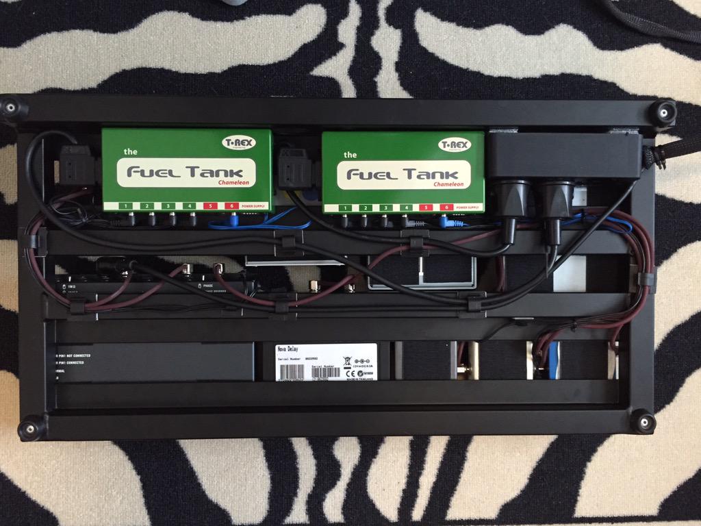 marcuskavanne's tweet photo. #mypedaltrain #bassswitch #tcelectronic #bosspedals #mu-fx #akaideepimpact #3leafaudio #solidgoldfx #ebspedals #mono http://t.co/rTPalTNLNH
