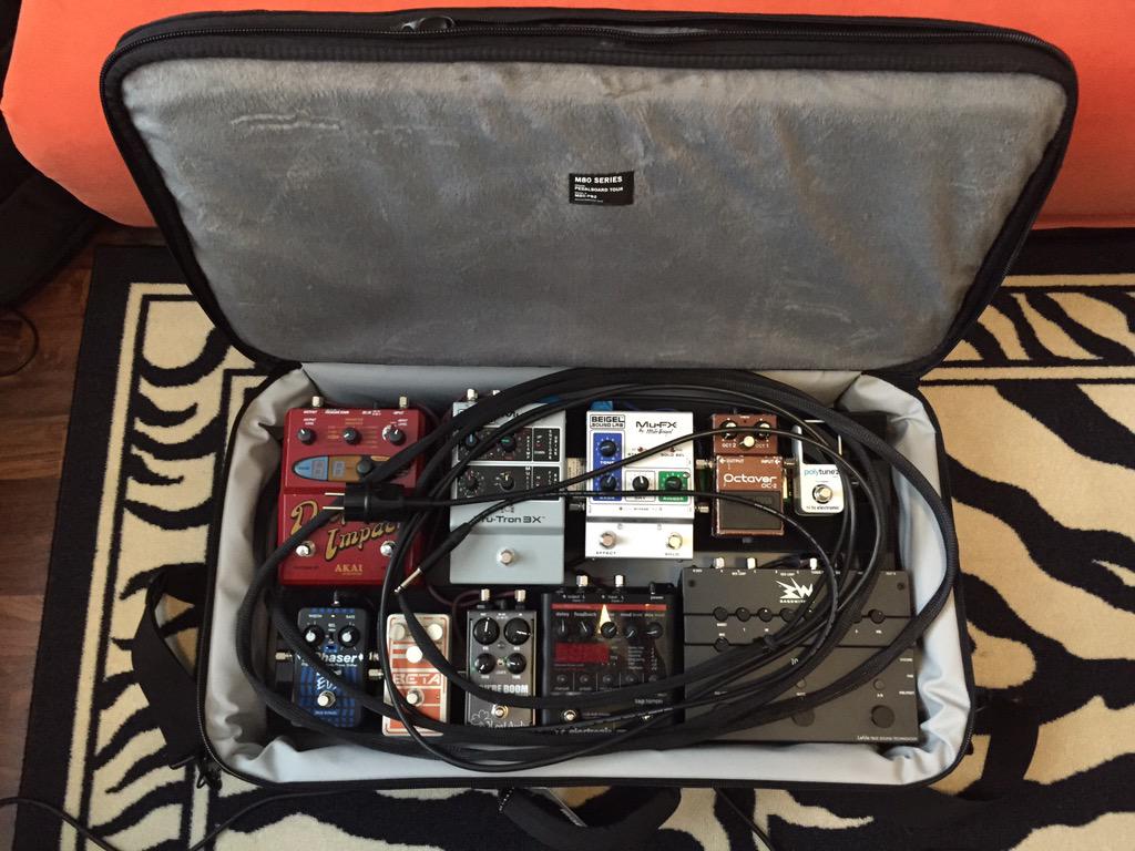 marcuskavanne's tweet photo. #mypedaltrain #bassswitch #tcelectronic #bosspedals #mu-fx #akaideepimpact #3leafaudio #solidgoldfx #ebspedals #mono http://t.co/rTPalTNLNH